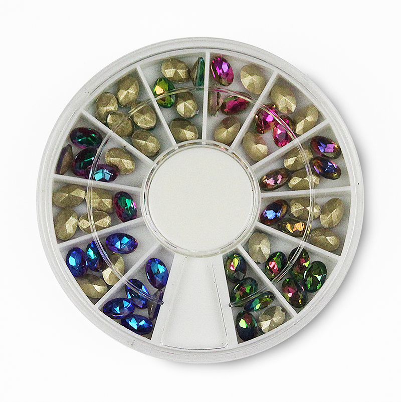 nail art rhinestones