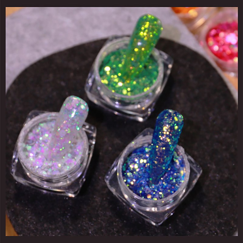 bright reflective glitter