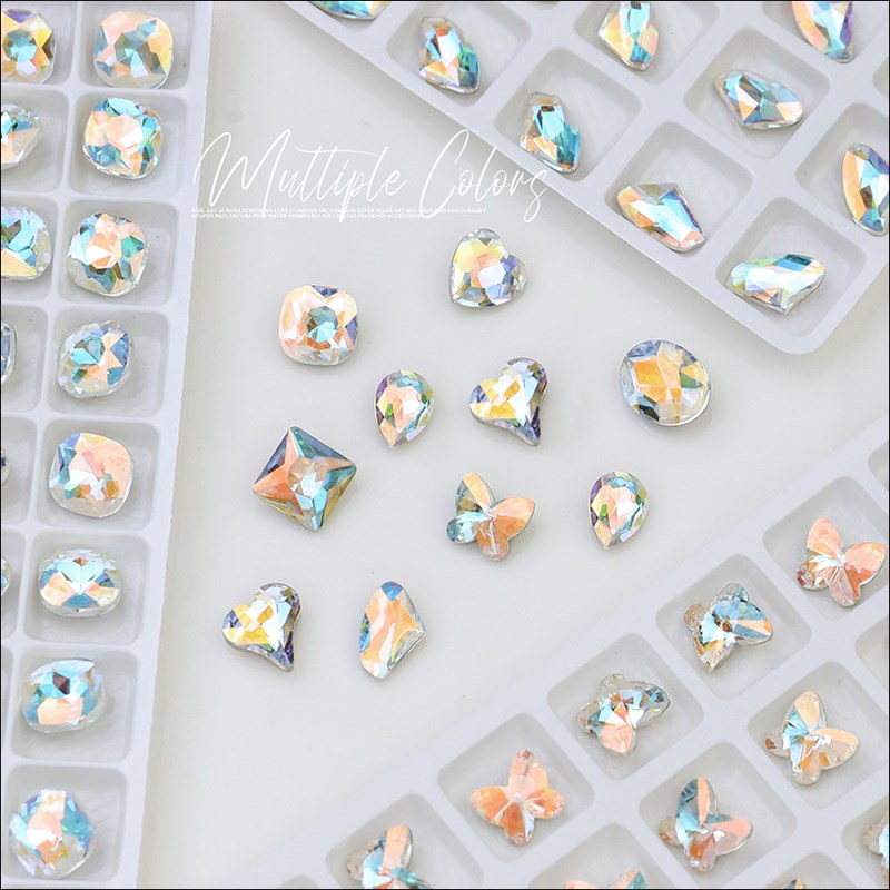 d264 flashing white pointed bottom diamonds